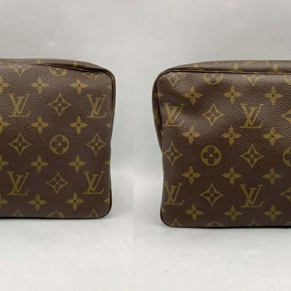 LOUIS VUITTON Authentic Brown Monogram Clutch Bag - Picture 2 of 10